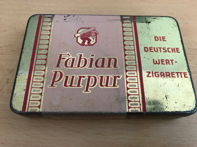Fabian Purpur Zigarette